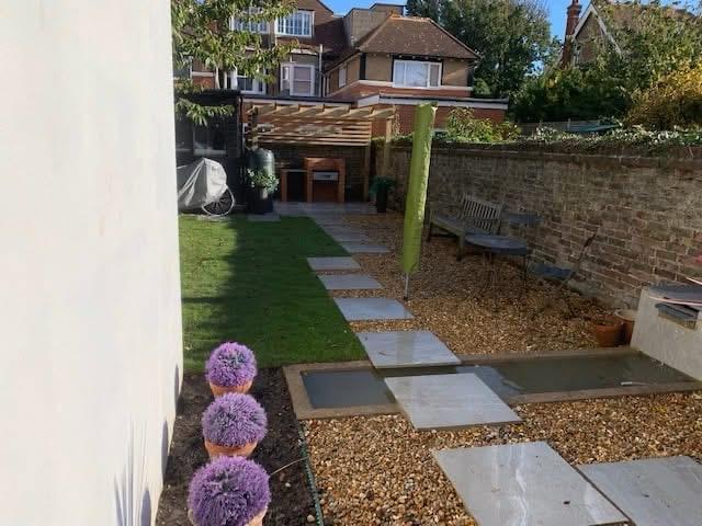 Expert garden landscaping with thoughtful design elements.